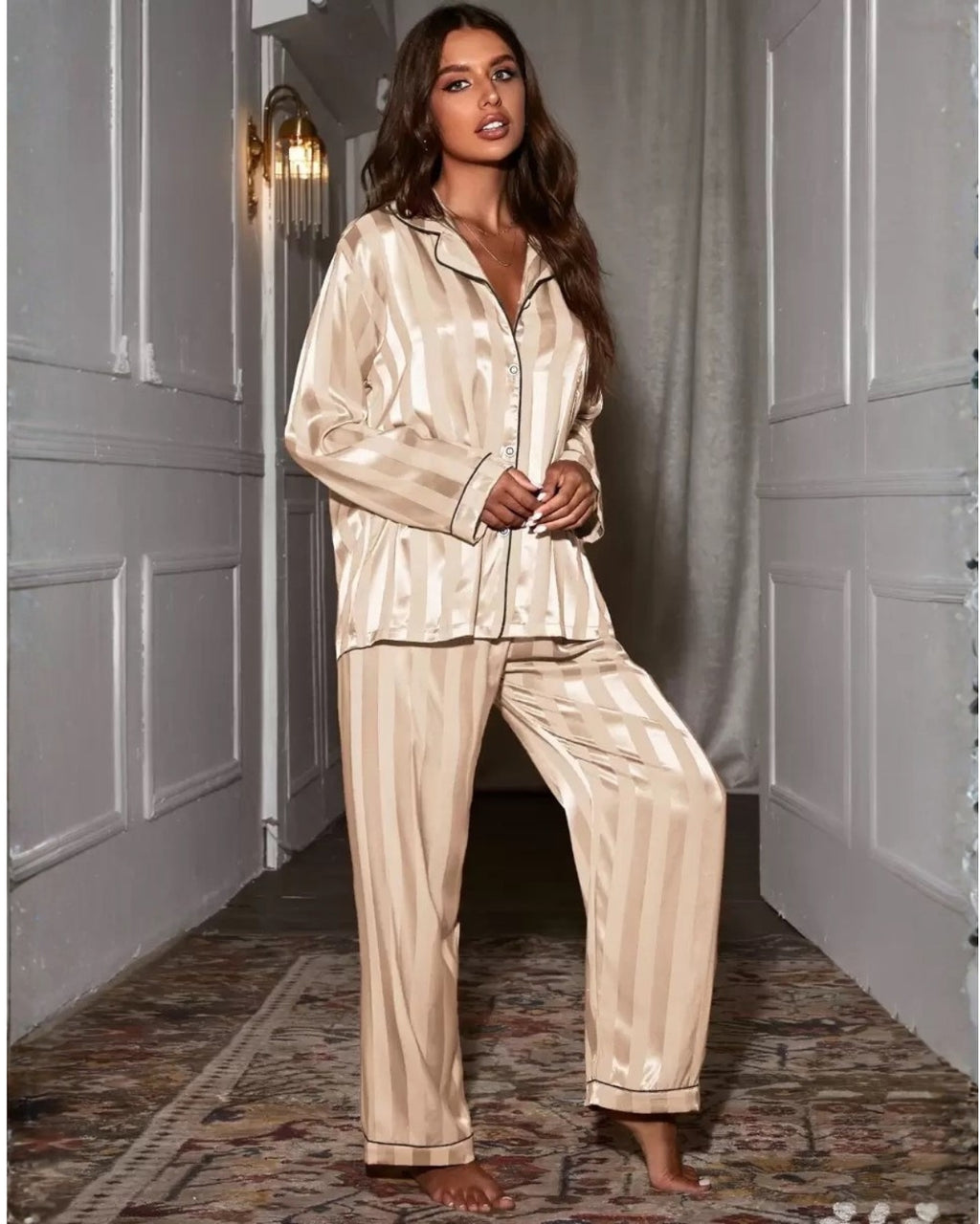 Pijama Feminino Americano Cetim Listrado Calça com Manga Longa - Dourado