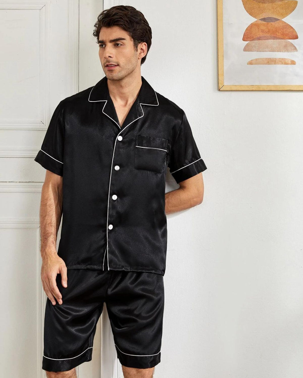 Pijama Masculino em Cetim Short e Camisa Manga Curta - Preto
