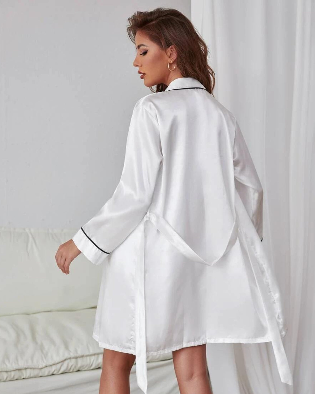 Robe de Cetim Mangas Longas - Branco